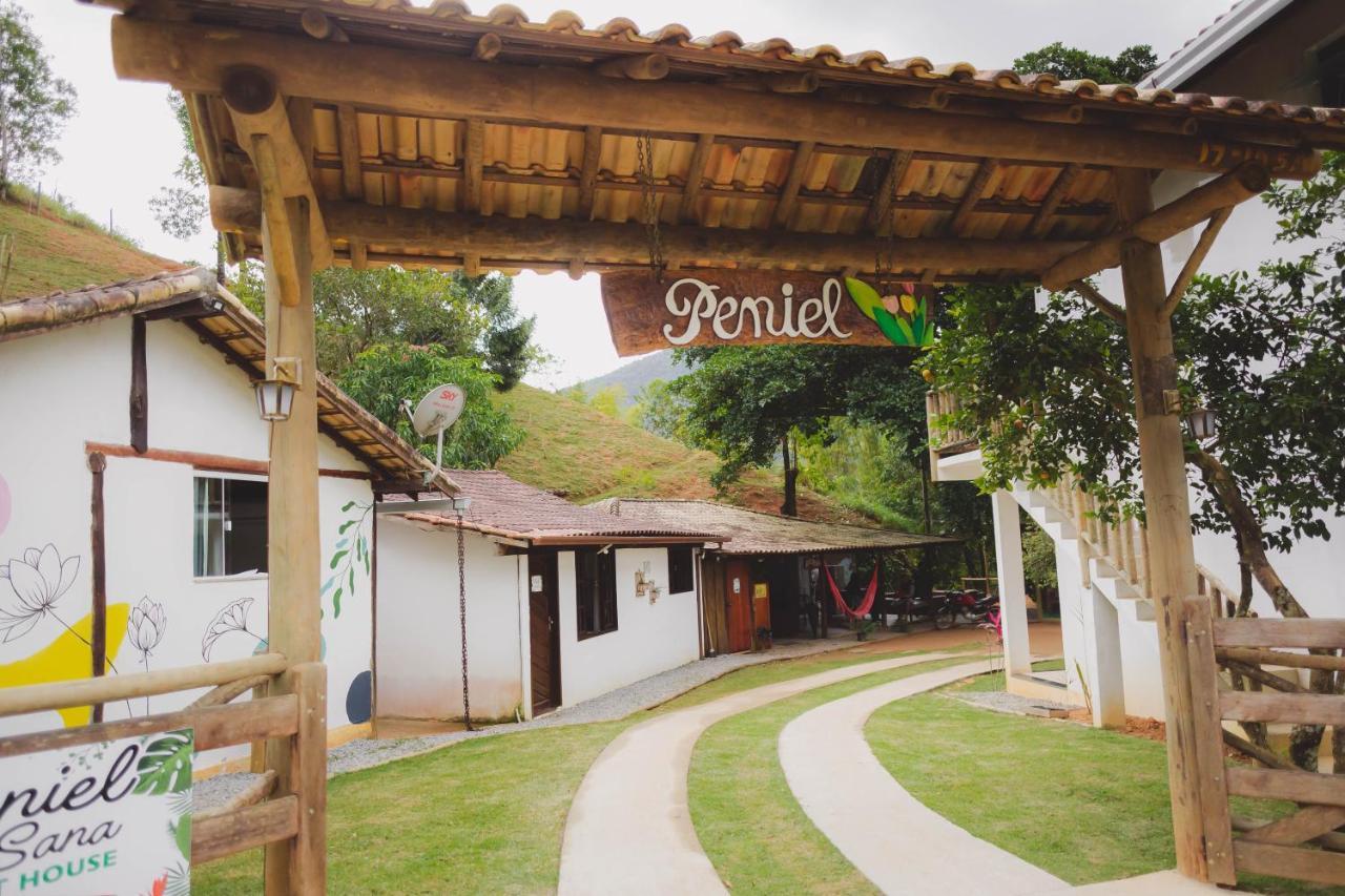 Peniel Do *